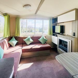 Mobile Home 3